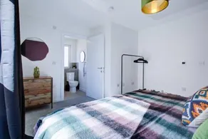 2 bed 2 bath New build next to Ashford INTL - Image 5