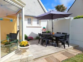 Holiday Home by Roscoff Beach and Horse Racing - Image 3