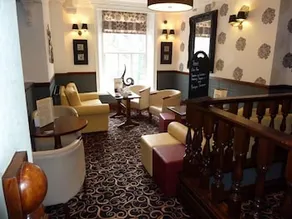 The Queen Hotel - Image 5