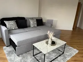 Beautiful York City apartment with free Parking - Image 5