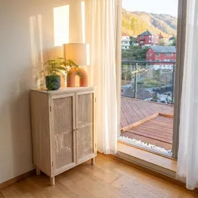 Modern Bergen Apartment with Terrace & Scenic Views, free parking - Image 2