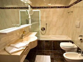 Hotel Das Kaltern - Image 2