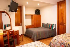 Maximos Hotel - Image 3