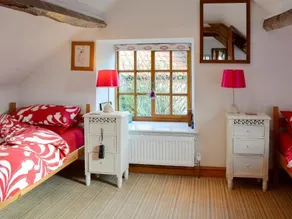 Cruck Cottage - Image 5