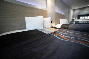 Travelodge by Wyndham Whittier - Image 2