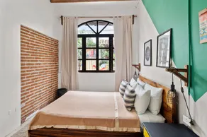 Selina Granada - Image 3