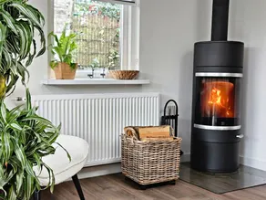 Cozy Holiday Home With hot tub - Image 3