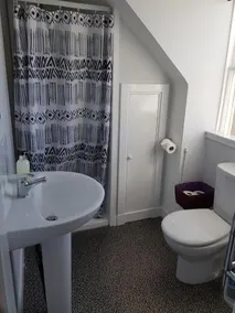 Station Hotel - Image 3