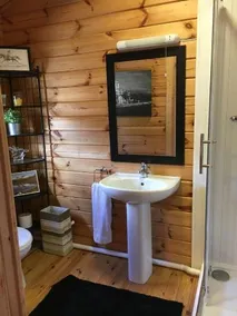 Monart Farm Lodge - Image 2