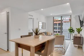 Modern 2 Bed Mins from Brickell With Free Parking - Image 3