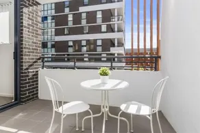 Astra Apartments Liverpool - Image 2