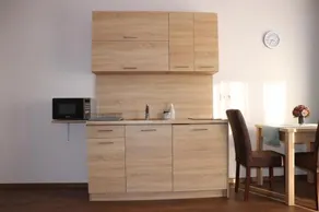 Liget Apartmanház - Image 2