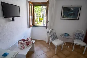 The Garden on Capri - Image 5
