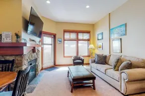 Eagle Springs East 107: Lady Fern Suite - Image 5