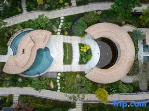 Miao Azu Hot Spring Resort - Image 2