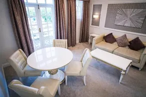 Park Hall Hotel And Spa Wolverhampton - Image 5