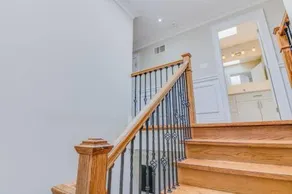 Luxury house 25 minutes to Toronto Downtown - Image 4