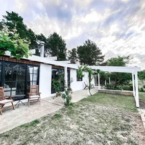 The Pine Tree Cottage - Charming Cottage Close To Canberra - Image 5