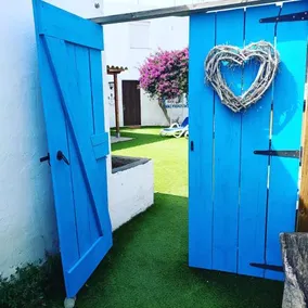 Country Cottage Cabana - Image 4