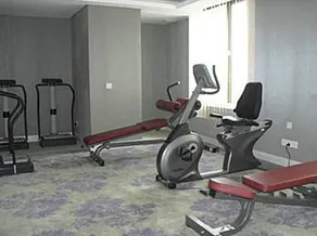 Q Hotel - Image 2