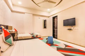 OYO 11498 Hotel Bliss Executive - Image 4
