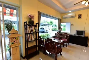 Bearing Plus Apartment - Image 4