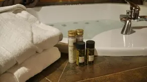 Dryades Suites - Image 2