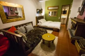 Mylonas Guesthouse - Image 5