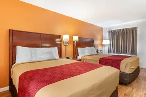 Americas Best Value Inn And Suites Lafayette - Image 4