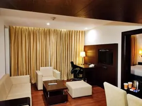 Country Inn & Suites by Radisson, Bhiwadi - Image 2