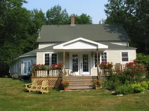 English Country Garden Bed and Breakfast - Image 5
