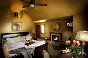Applewood Inn - Image 5
