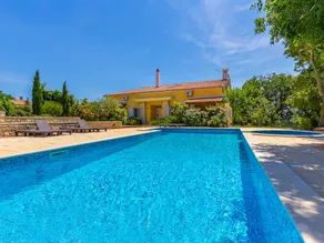 Peaceful Apartment In Pula With Swimming Pool - Image 5