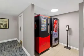 Travelodge by Wyndham Parksville - Image 4