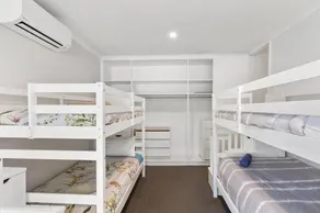 Luxury spacious 3-bedroom Suite on exclusive Lansell Rd, Toorak - Image 5