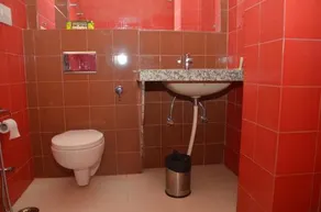 The T T Palace - Image 3