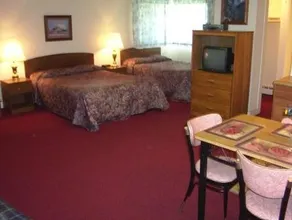 Lancaster Motor Inn - Image 5
