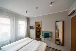 Rakoczi Hotel - Image 4