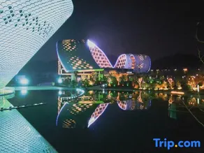 CHARMING HOTEL - Image 2