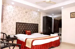 Hotel Royal Inn - Image 2