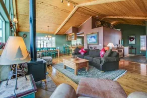 Hillside View Home - Image 3