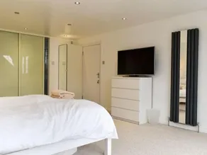 Hideaway - Image 5