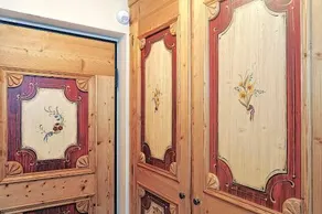 Luxury Apt Dolomites 2 - Image 3