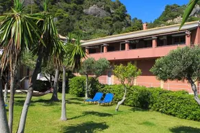 Glyfada Gorgona Apartments - Image 4