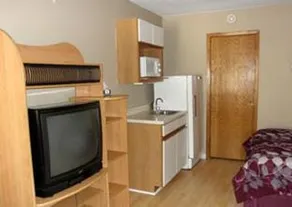 Pierre Inn & Suites - Image 4