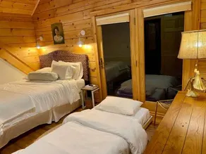 Mossy Falls Cabin by Leavetown Vacations - Image 3