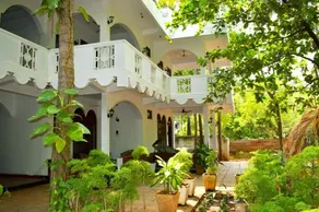 Palm Beach Resort - Image 5