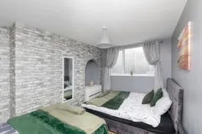 George Street Apartment - Image 3