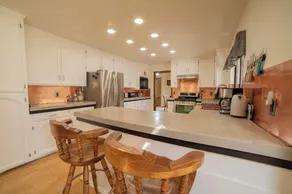 Sonora Splendor Stately 3 BDR on Secluded Lot - Image 4