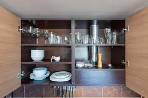 Panoramic city centre apartment by Polo Apartments - Image 4